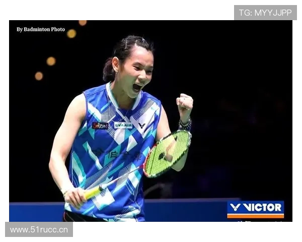 戴资颖比赛温柔得不像话，出门随手一拎就像逛大牌的那种——这种反差我裂开了